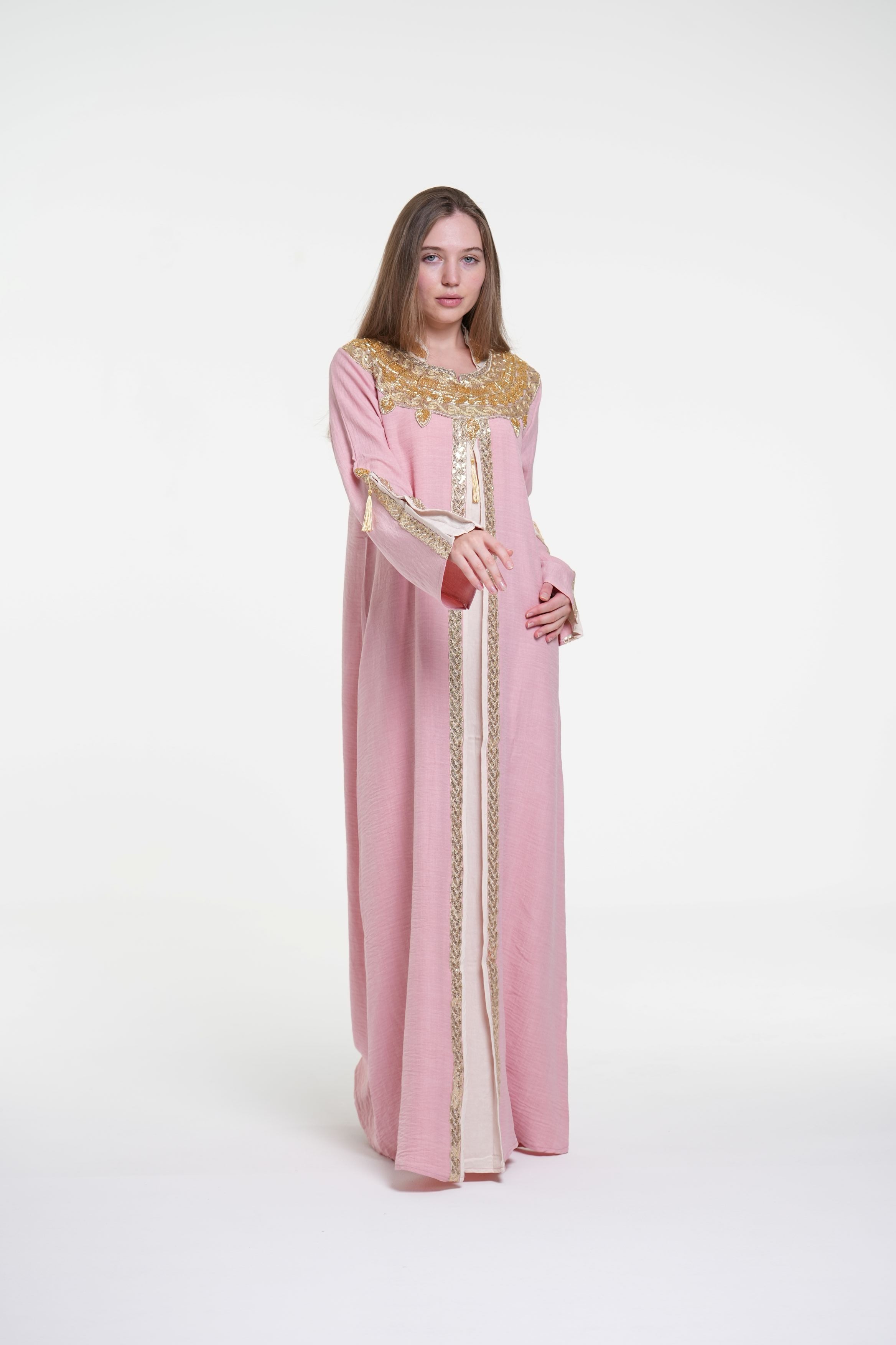 Embroidered Jalabiya with Handcrafted Details