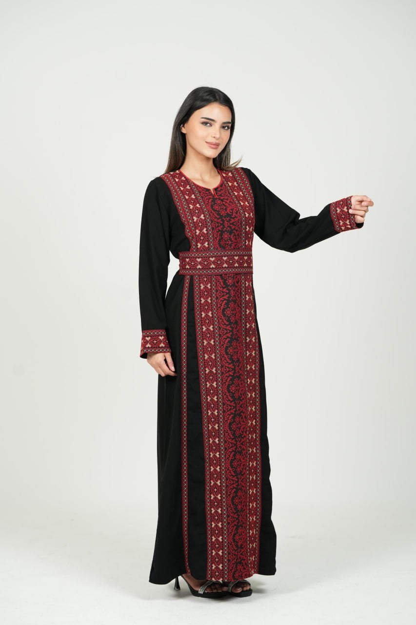جلابية فلسطينية مطرزة مع حزام