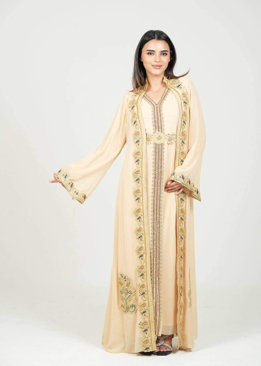 قفطان شيفون مطرز يدويًا