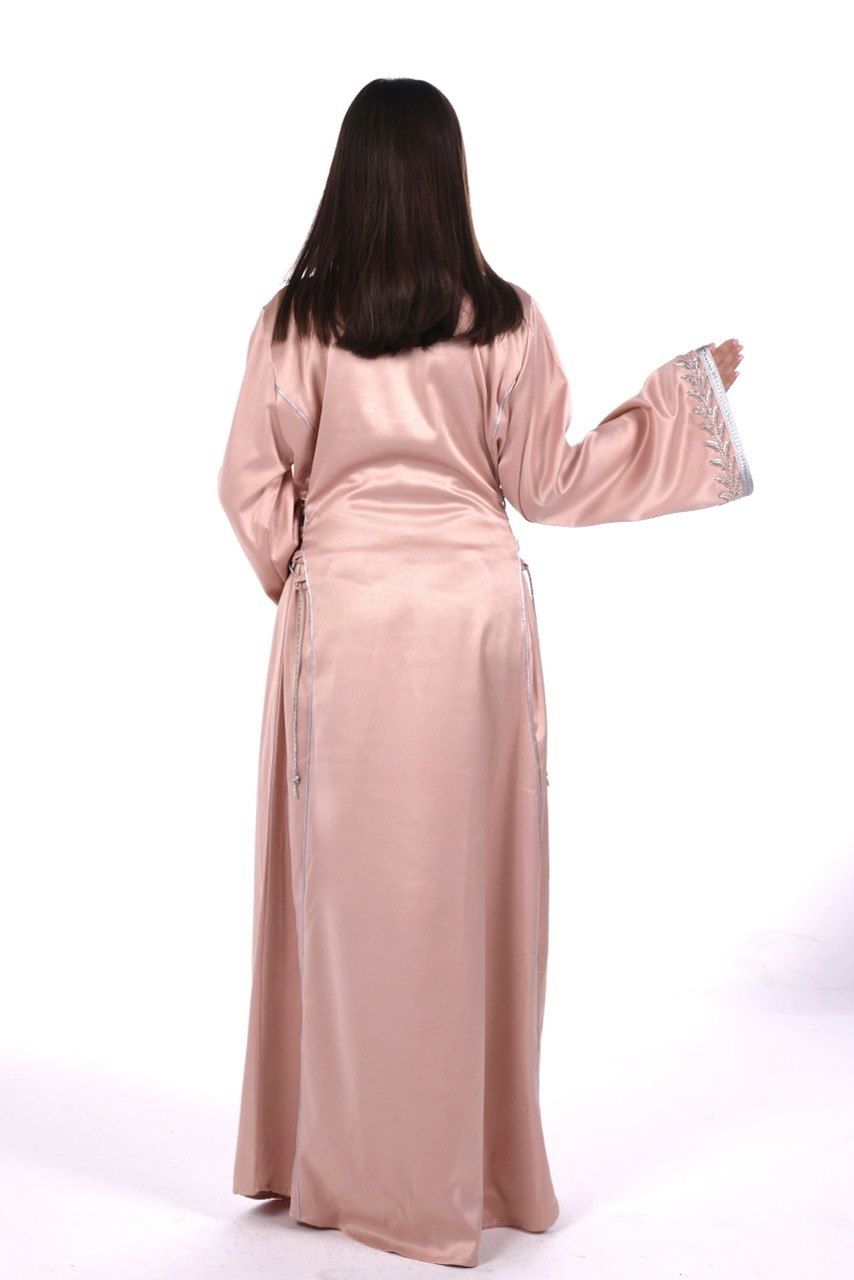 Hand-worked Satin Jalabiya with Exclusive Side-tie Belt