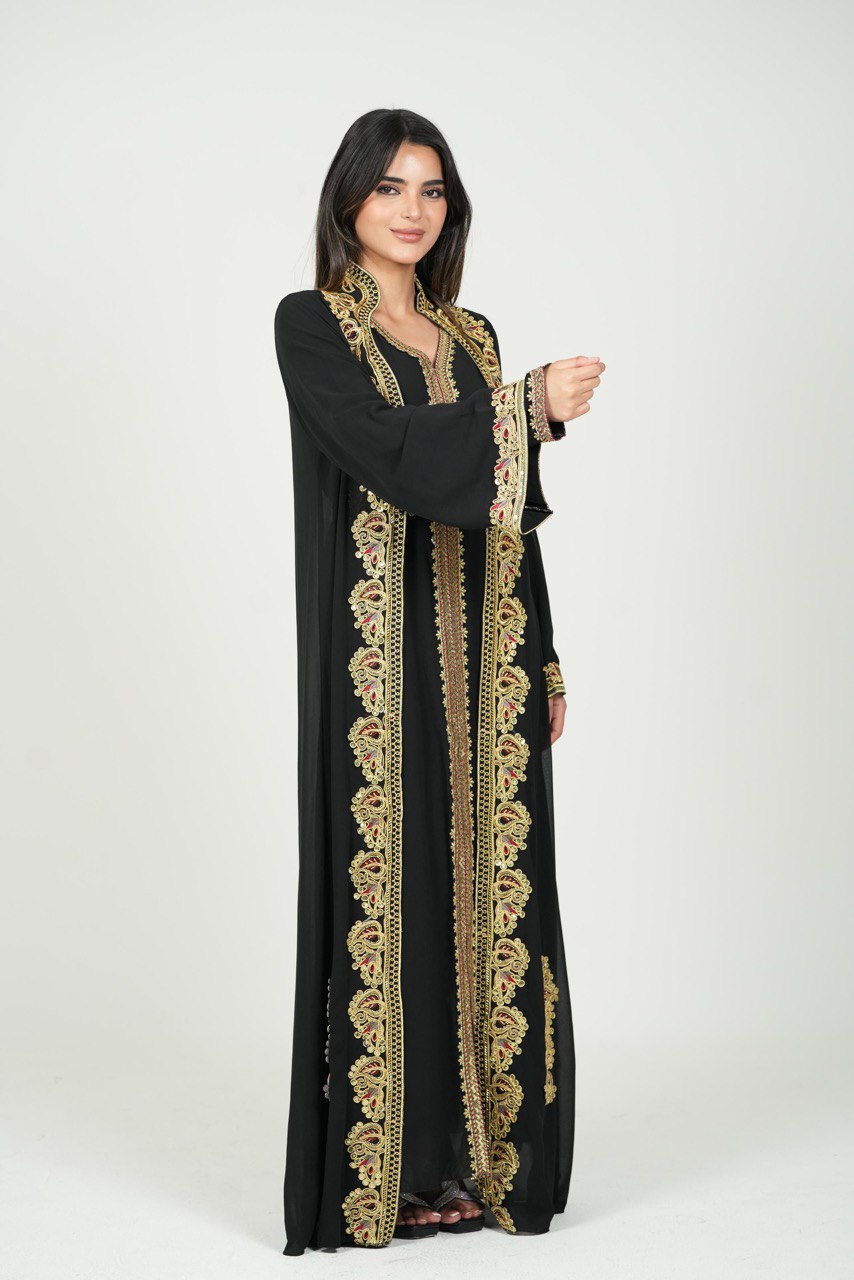 قفطان شيفون مطرز يدويًا